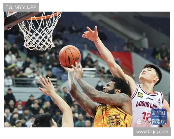 广州篮球队荣登篮球团队协作排行榜第二名展现出色团队精神与默契配合