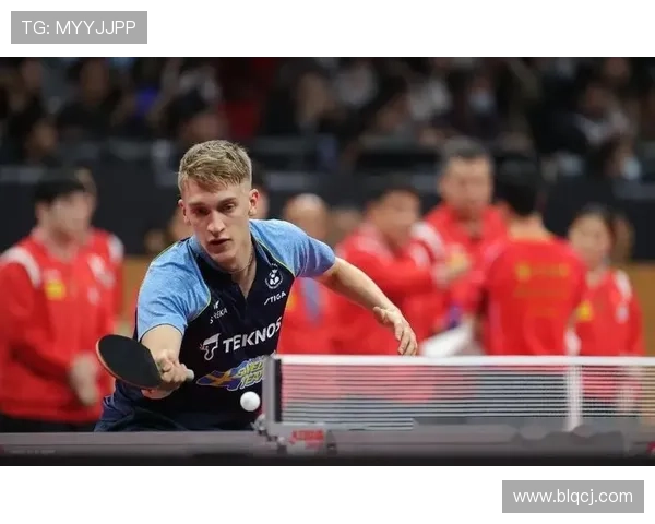 成都足球队以69分领跑世界杯积分榜展现强劲实力和团队合作精神